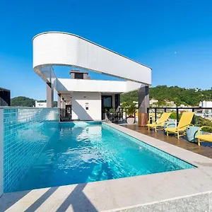 Apartamento Confortavel Loft Duplex Em Com Piscina, Bombinhas